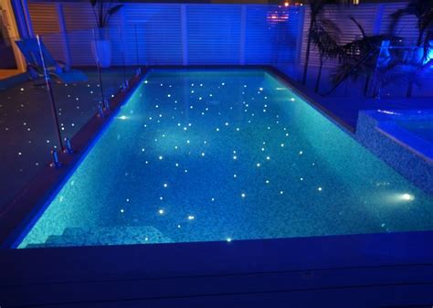 The Art of Creating a Magical Pool Lighting Display